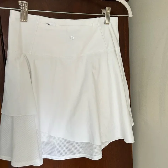 Athleta Ace Mesh Skort xs NWOT - Picture 4 of 4